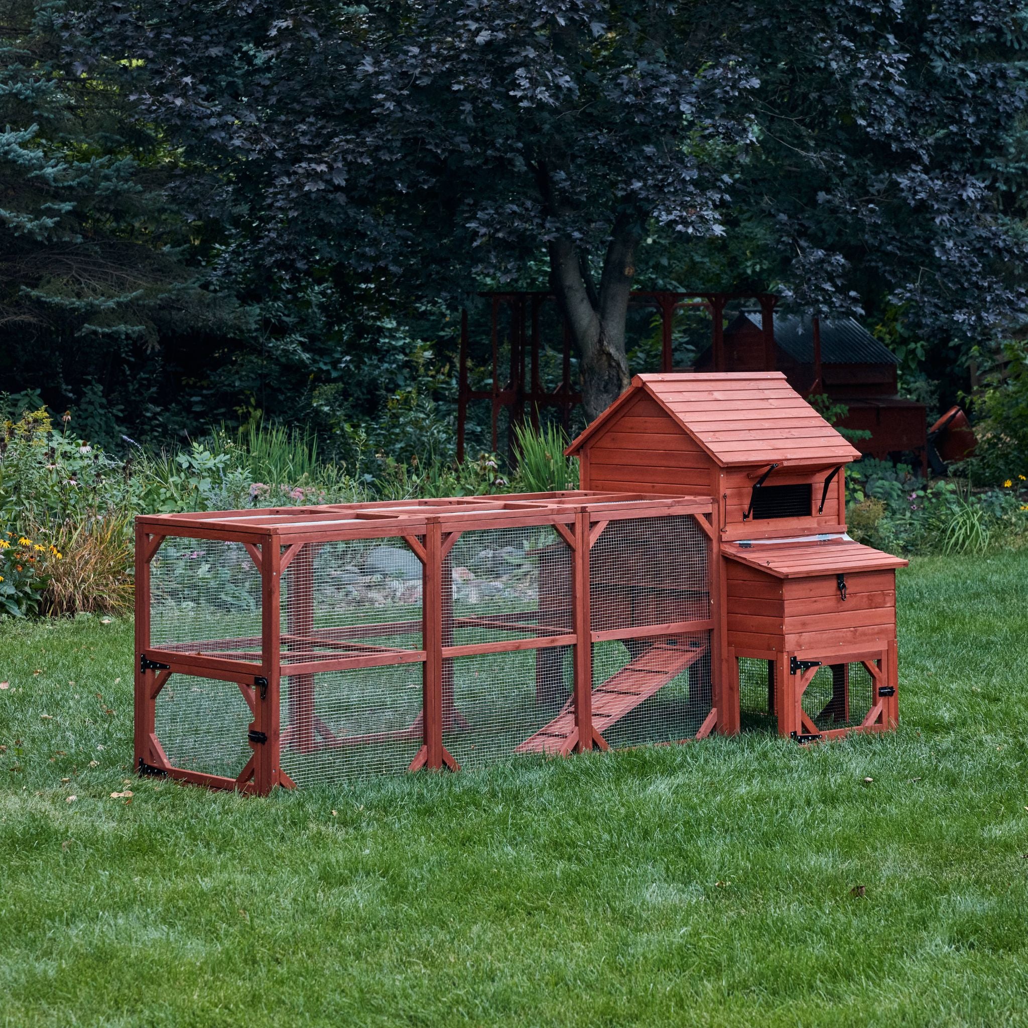 Chicken Coop for 6 Chickens – Orpington Lodge Coop with Run