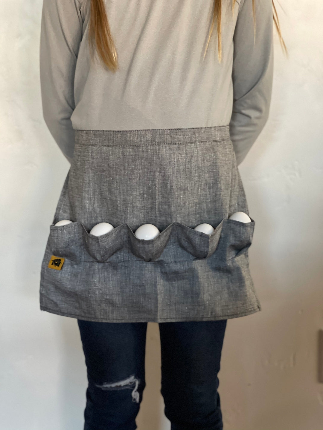 Stylish and Practical Egg Gathering Apron