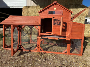 Leghorn Cottage Chicken Coop 4+ Chickens. IN STOCK!